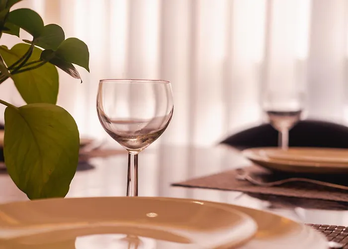 Luxury At Bayshore Residential Phase 2 Beside Okada & Near Moa Aparthotel Manila
