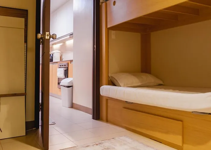 Luxury At Bayshore Residential Phase 2 Beside Okada & Near Moa Aparthotel Manila