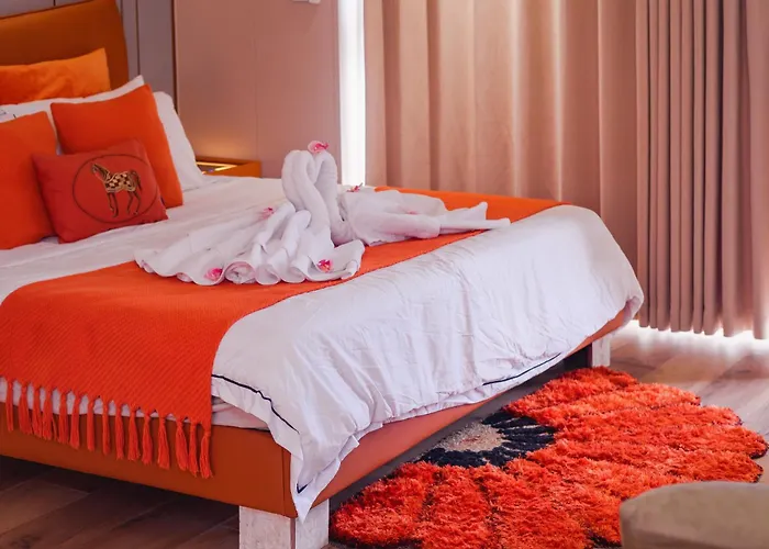 Luxury At Bayshore Residential Phase 2 Beside Okada & Near Moa Aparthotel Manila