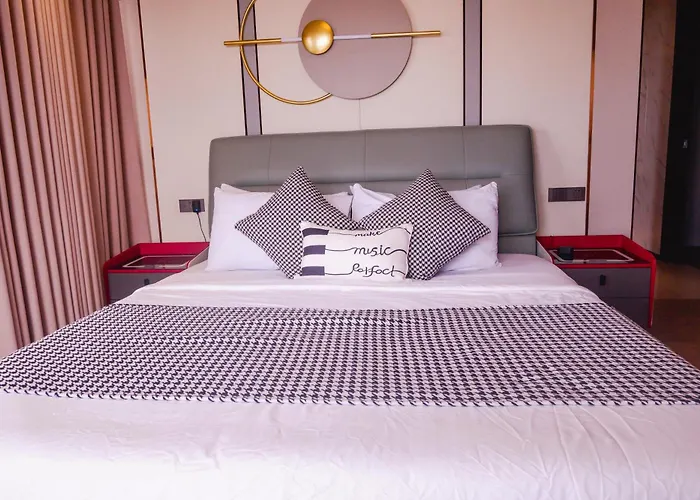 Luxury At Bayshore Residential Phase 2 Beside Okada & Near Moa Aparthotel