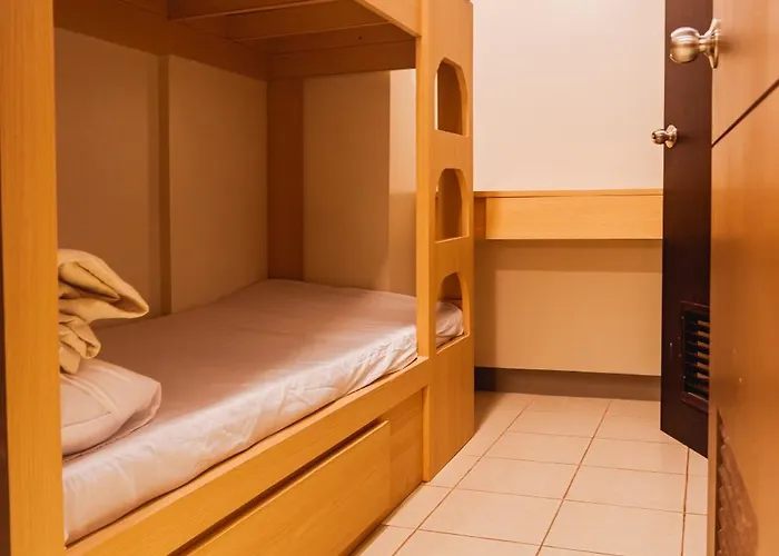 Luxury At Bayshore Residential Phase 2 Beside Okada & Near Moa * Manila